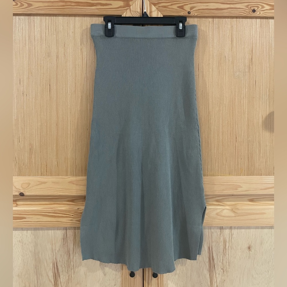 Wishlist ribbed sage green side slit modest comfy contemporary midis skirt